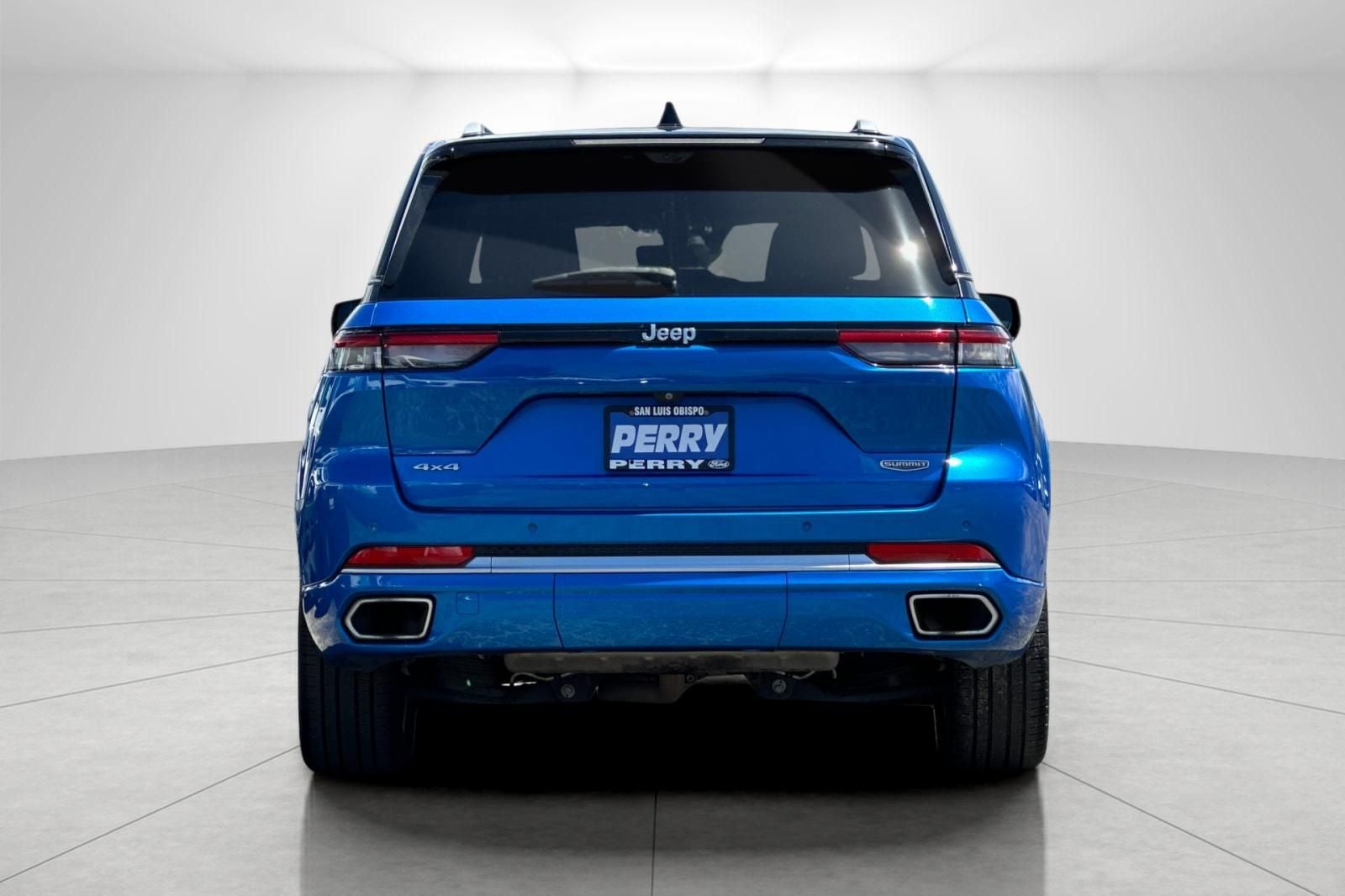 2023 Jeep Grand Cherokee Summit