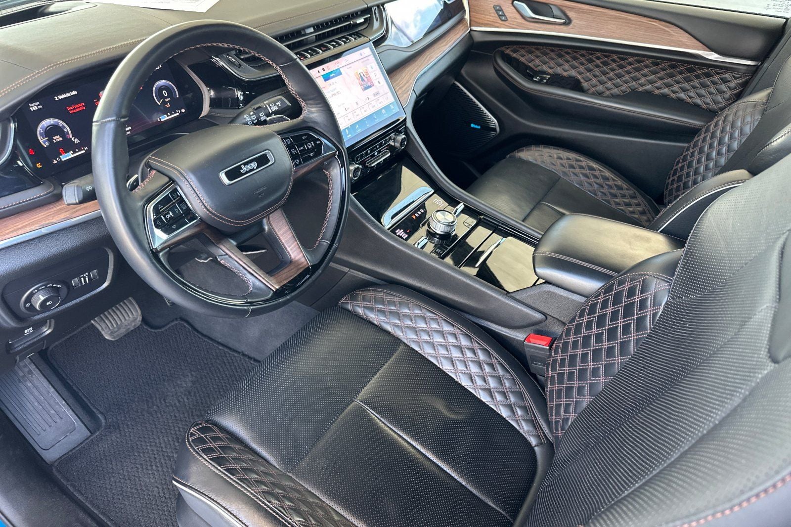 2023 Jeep Grand Cherokee Summit