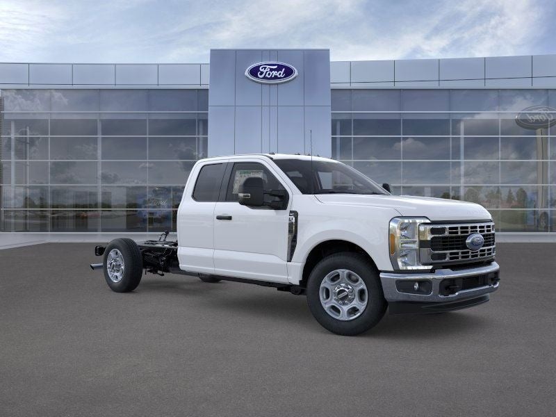 2026 Ford F-350SD XLT 168 WB