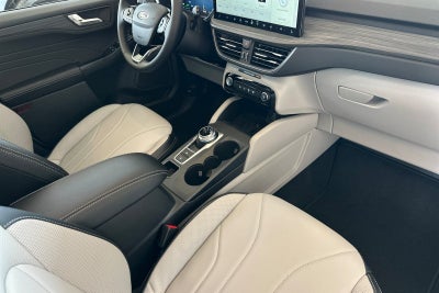 2025 Ford Escape Plug-In Hybrid Base