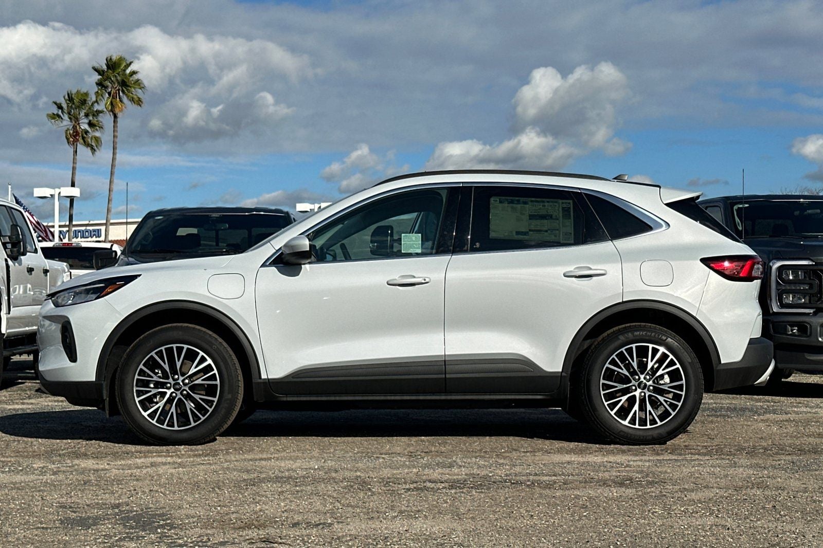 2025 Ford Escape Plug-In Hybrid Base