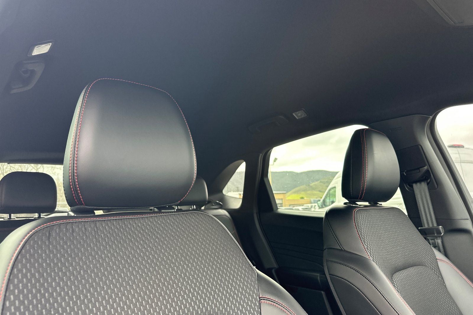 2025 Ford Escape ST-Line Select