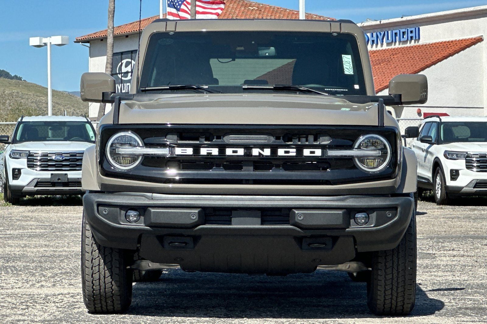 2026 Ford Bronco Outer Banks