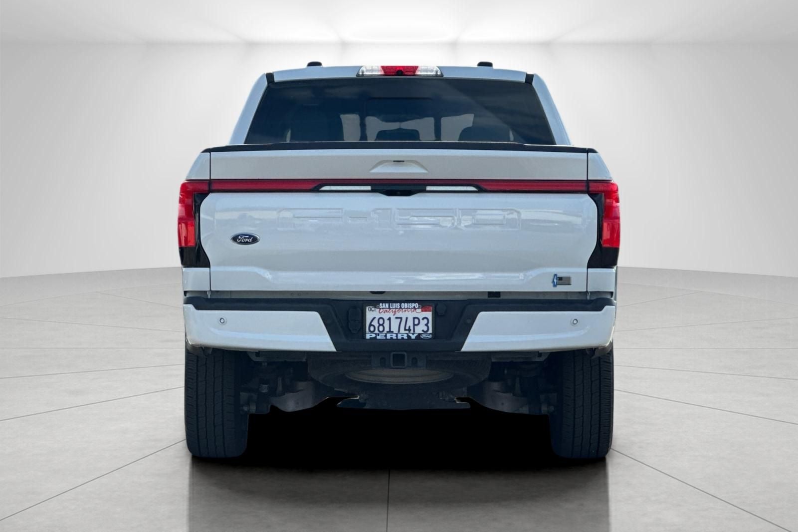 2022 Ford F-150 Lightning Platinum