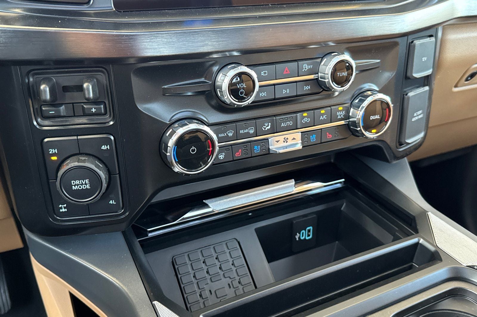 2025 Ford F-250SD Lariat