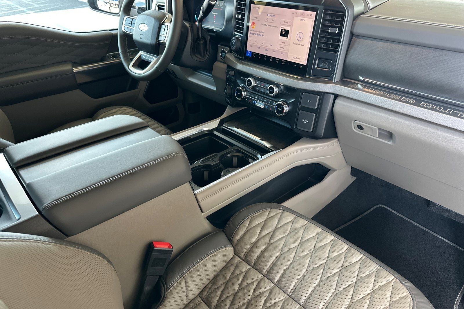 2026 Ford F-350SD Platinum DRW