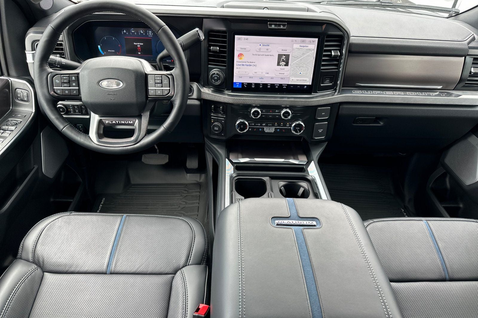 2026 Ford F-350SD Platinum DRW