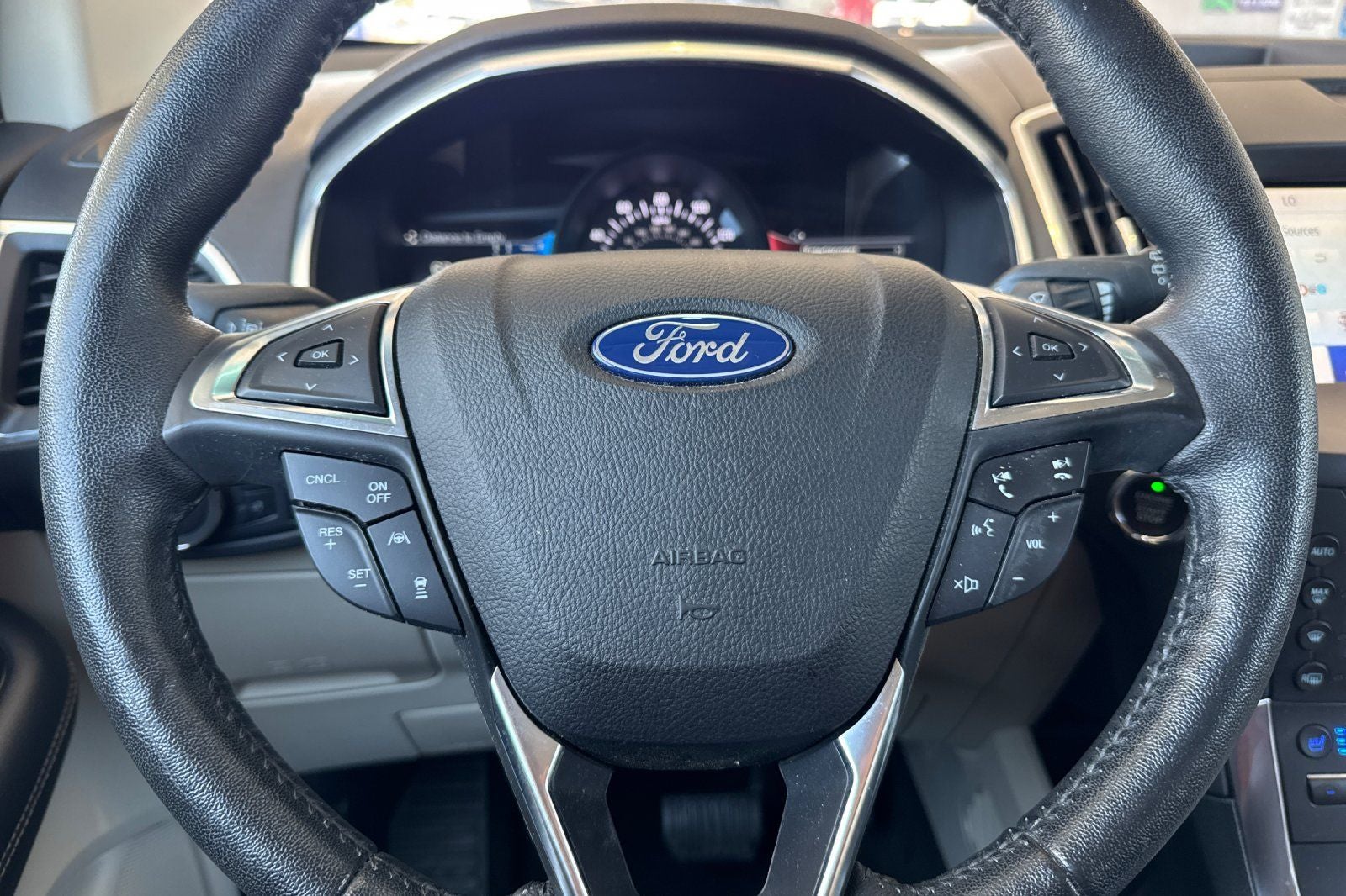 2020 Ford Edge Titanium