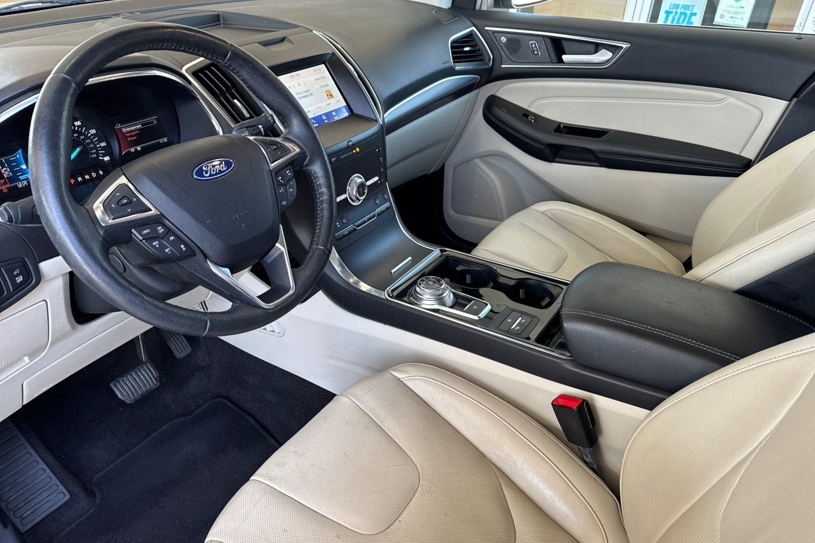 2020 Ford Edge Titanium