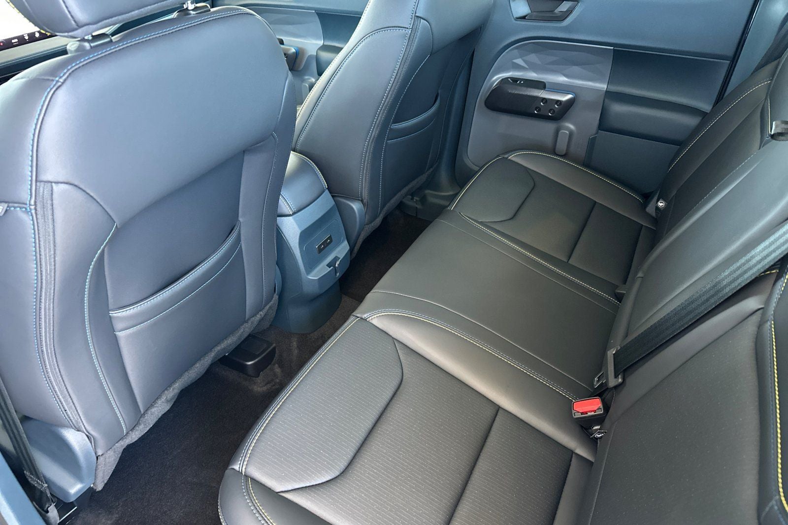 2025 Ford Maverick Lobo Standard