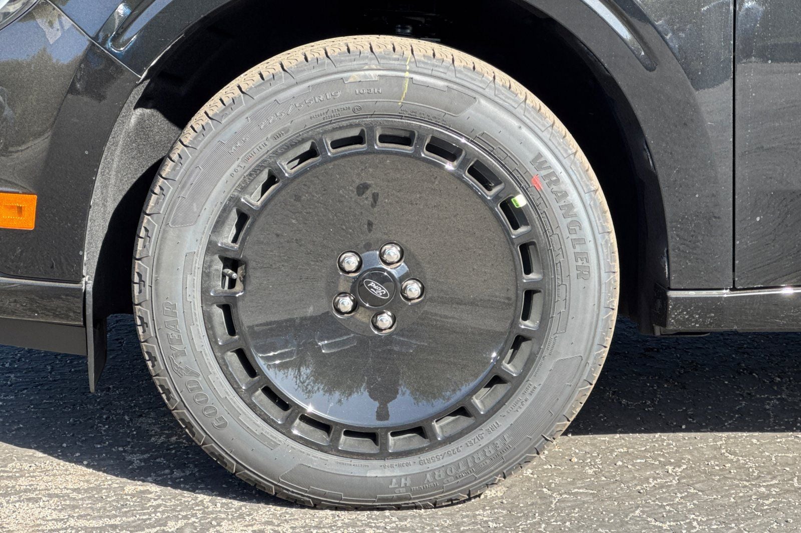 2025 Ford Maverick Lobo Standard