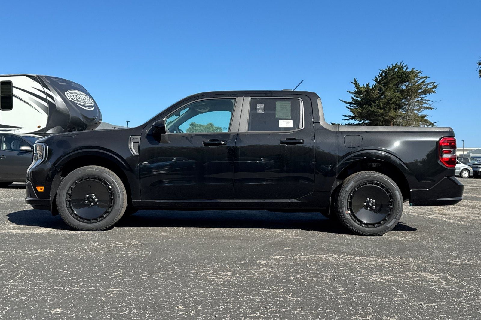 2025 Ford Maverick Lobo Standard