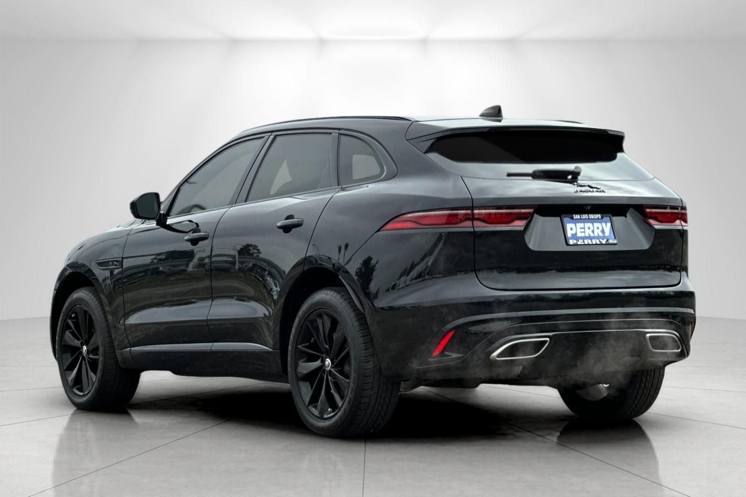 2024 Jaguar F-PACE P400 R-Dynamic S