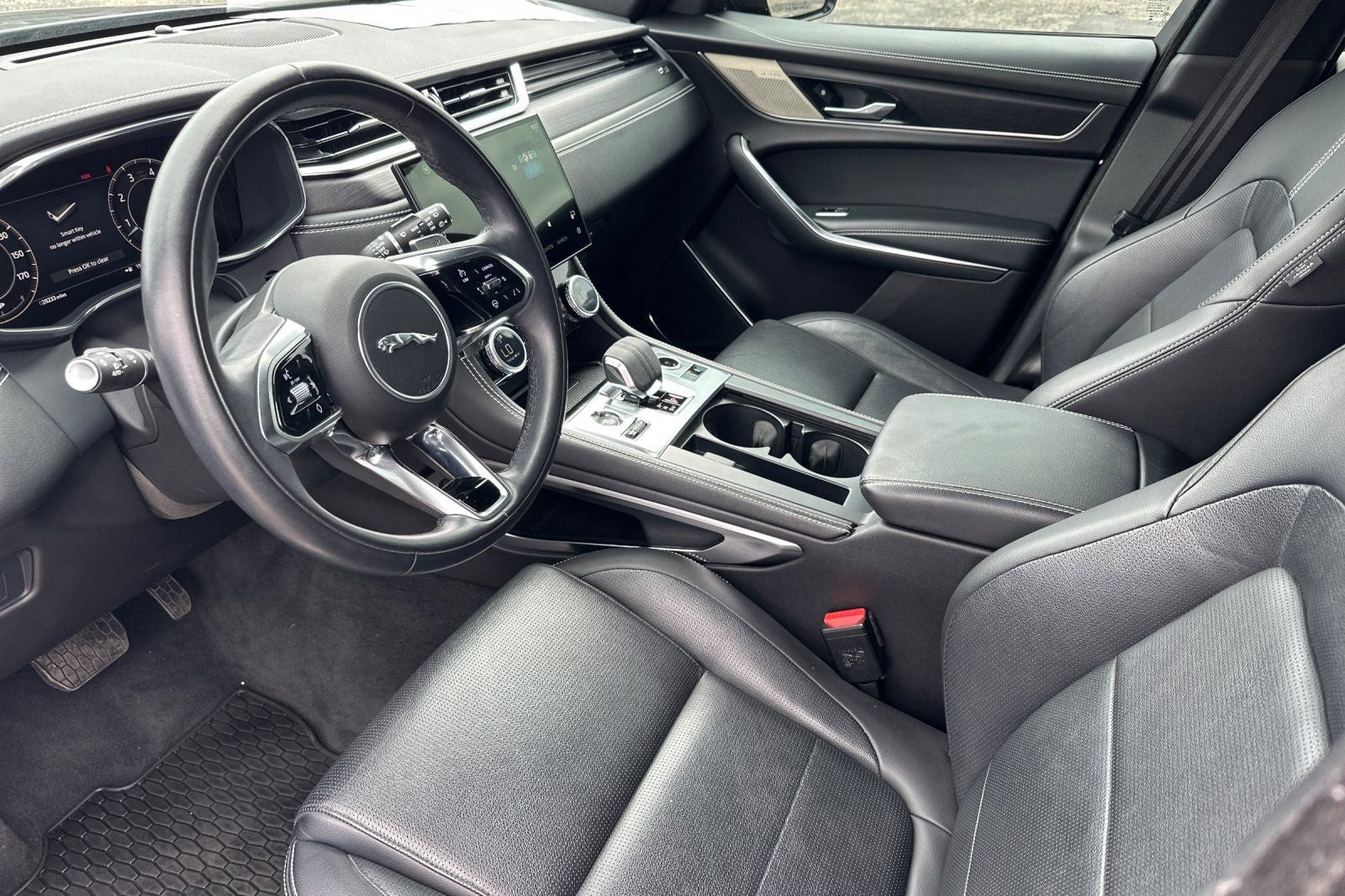 2024 Jaguar F-PACE P400 R-Dynamic S