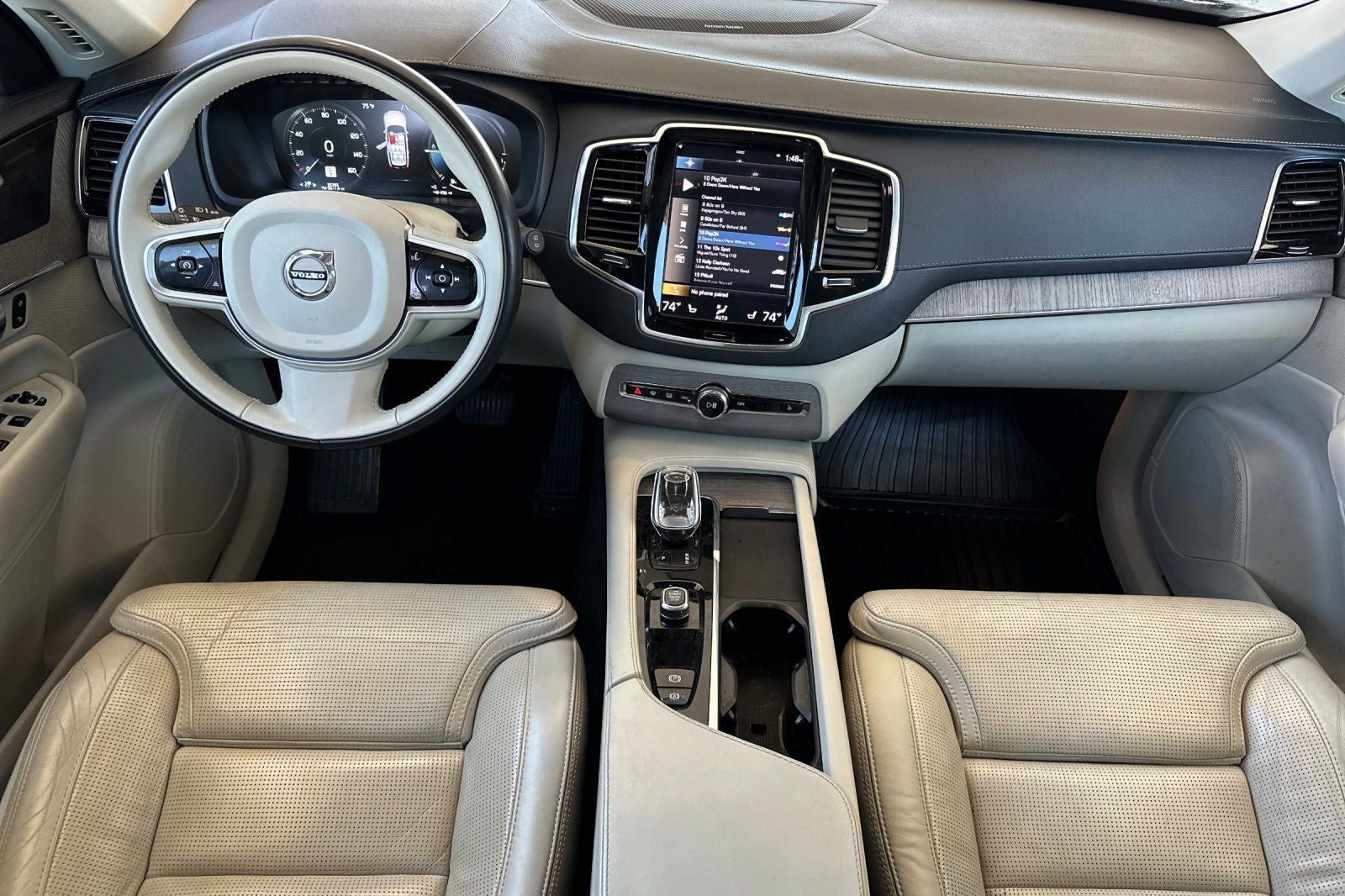 2022 Volvo XC90 Recharge Plug-In Hybrid T8 Inscription 7 Passenger