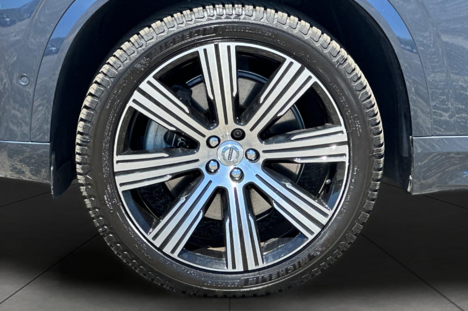 2022 Volvo XC90 Recharge Plug-In Hybrid T8 Inscription 7 Passenger