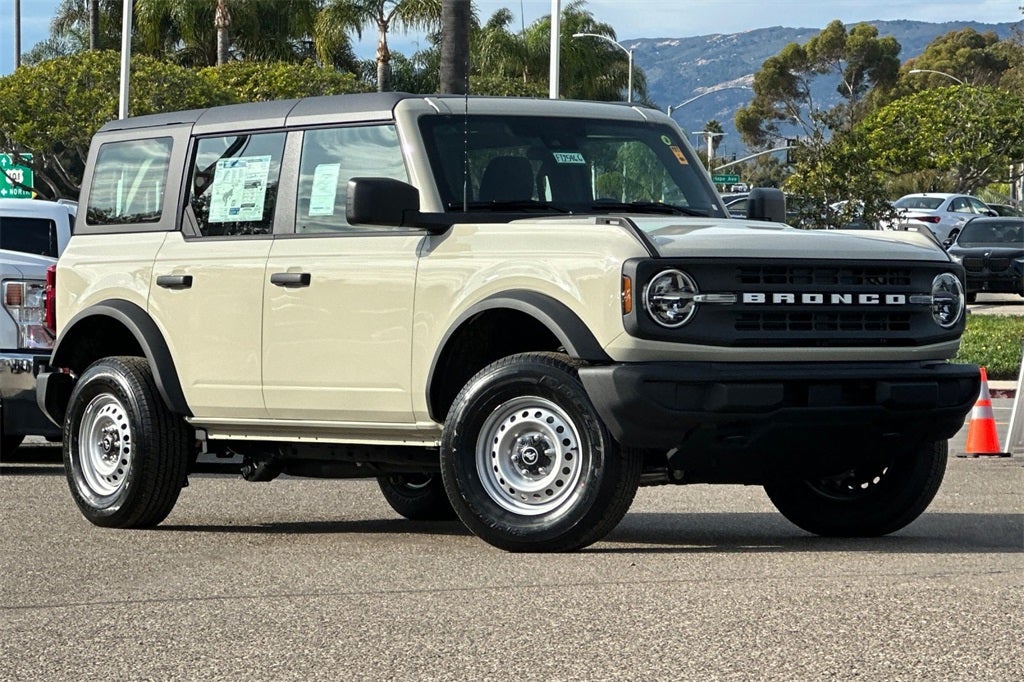 2025 Ford Bronco Base
