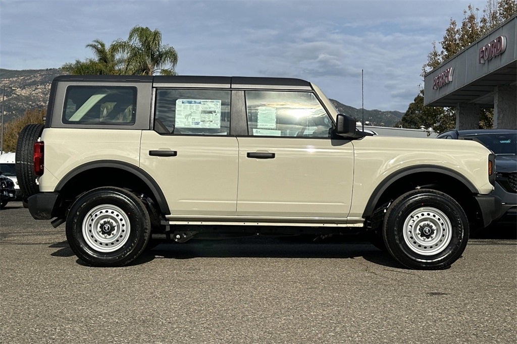 2025 Ford Bronco Base