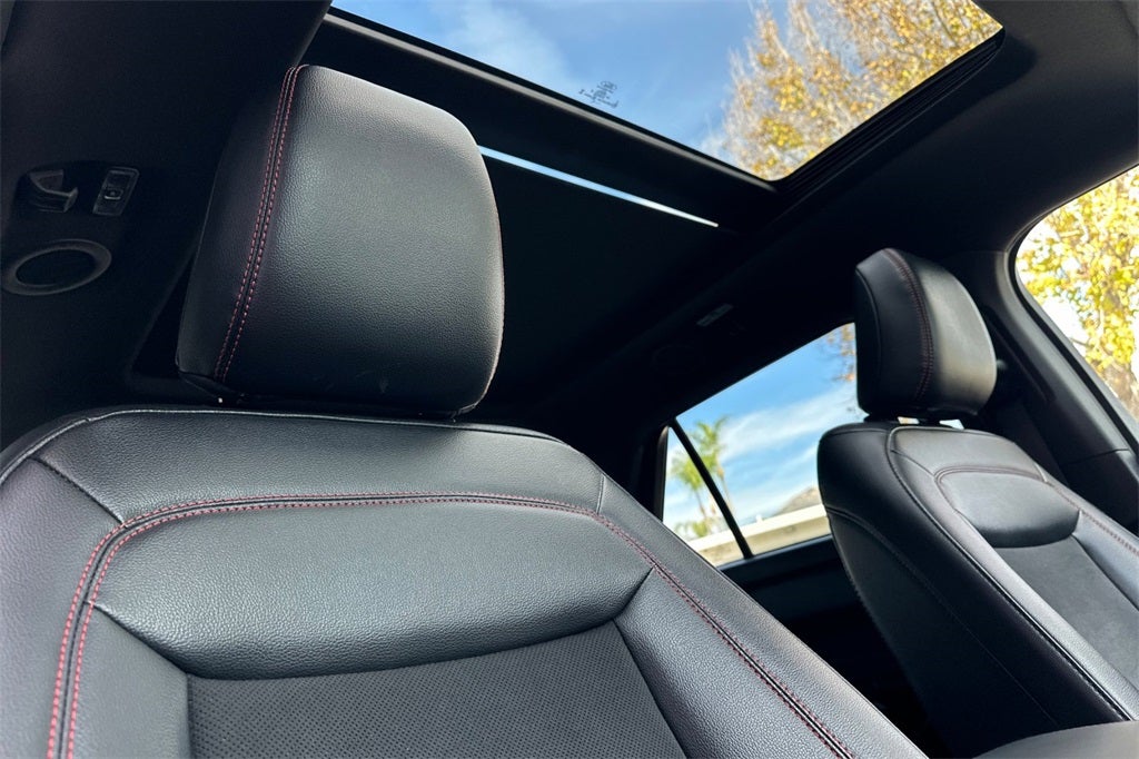 2024 Ford Explorer ST-Line