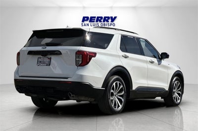 2024 Ford Explorer ST-Line