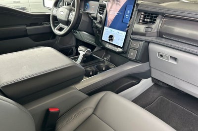 2025 Ford F-150 Lightning Flash