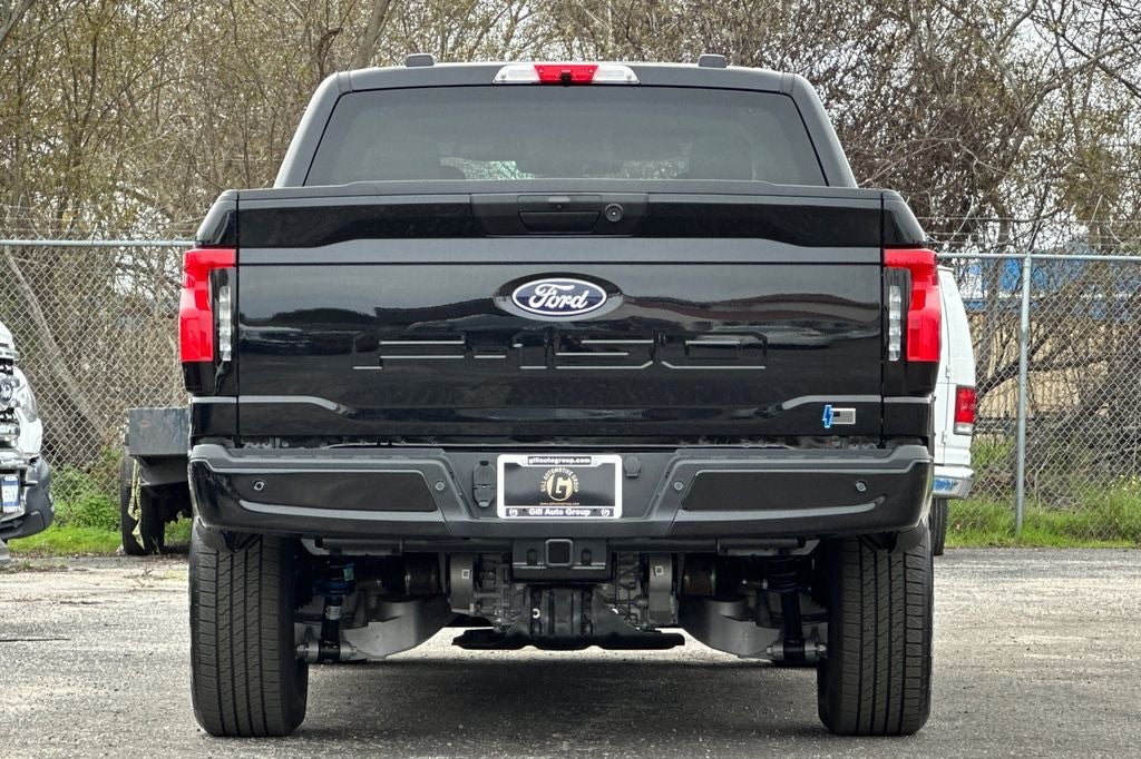 2025 Ford F-150 Lightning Flash