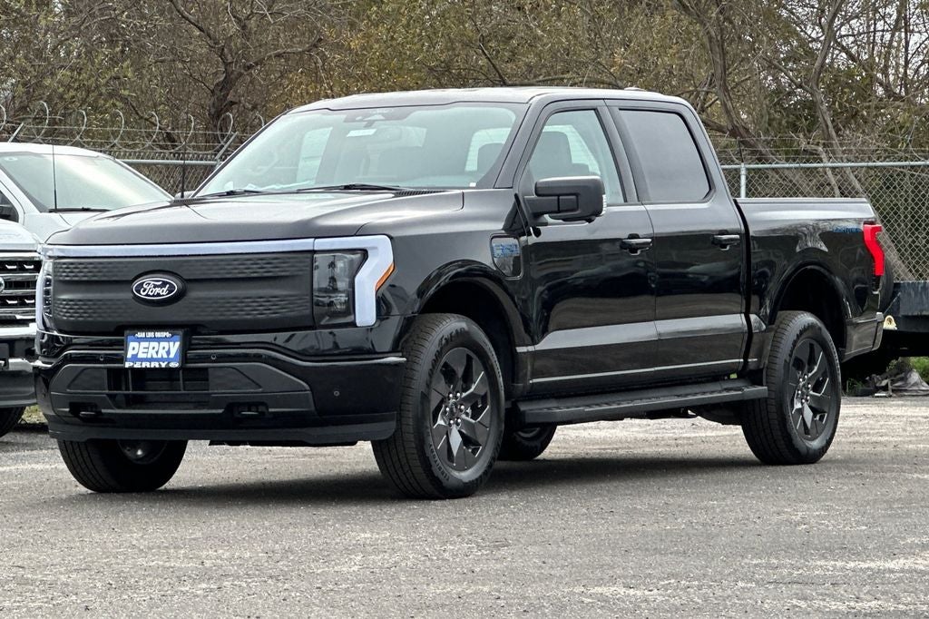 2025 Ford F-150 Lightning Flash