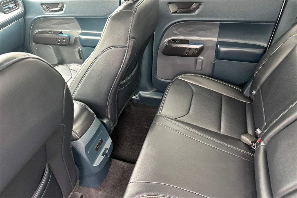 2025 Ford Maverick Lobo Standard