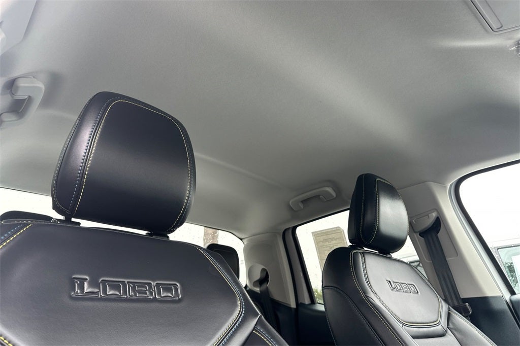 2025 Ford Maverick Lobo Standard