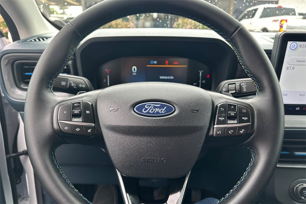 2025 Ford Maverick Lobo Standard