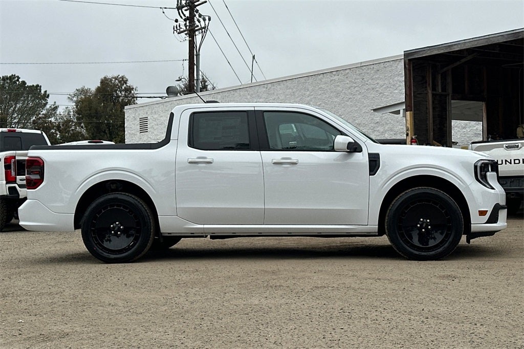 2025 Ford Maverick Lobo Standard