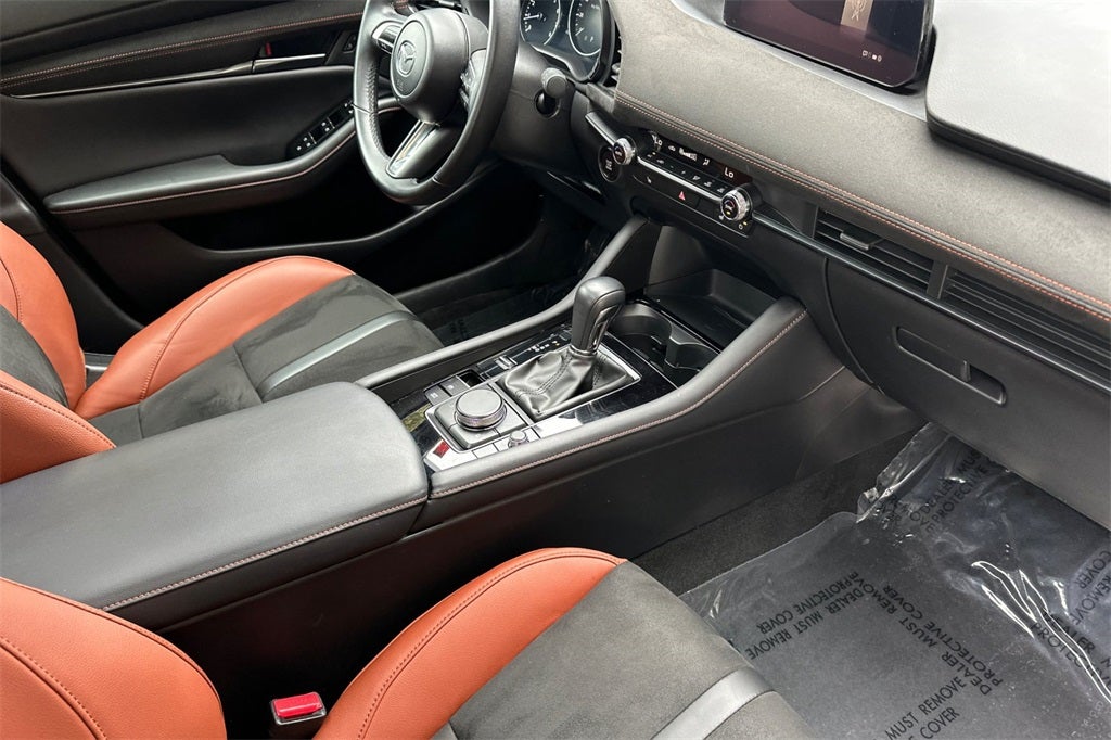 2024 Mazda Mazda3 2.5 Carbon Turbo