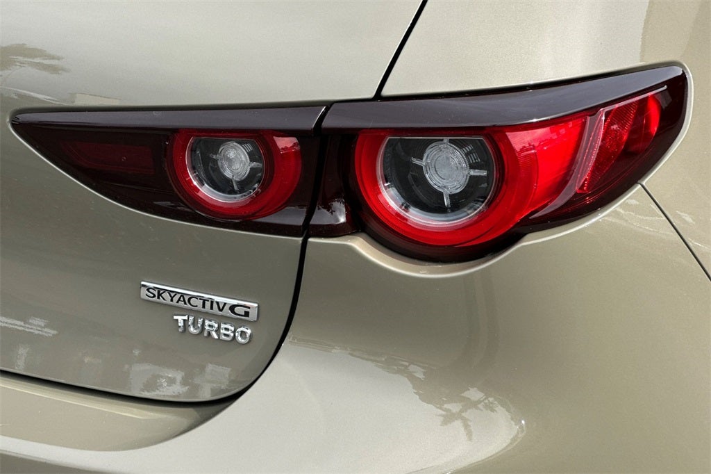 2024 Mazda Mazda3 2.5 Carbon Turbo