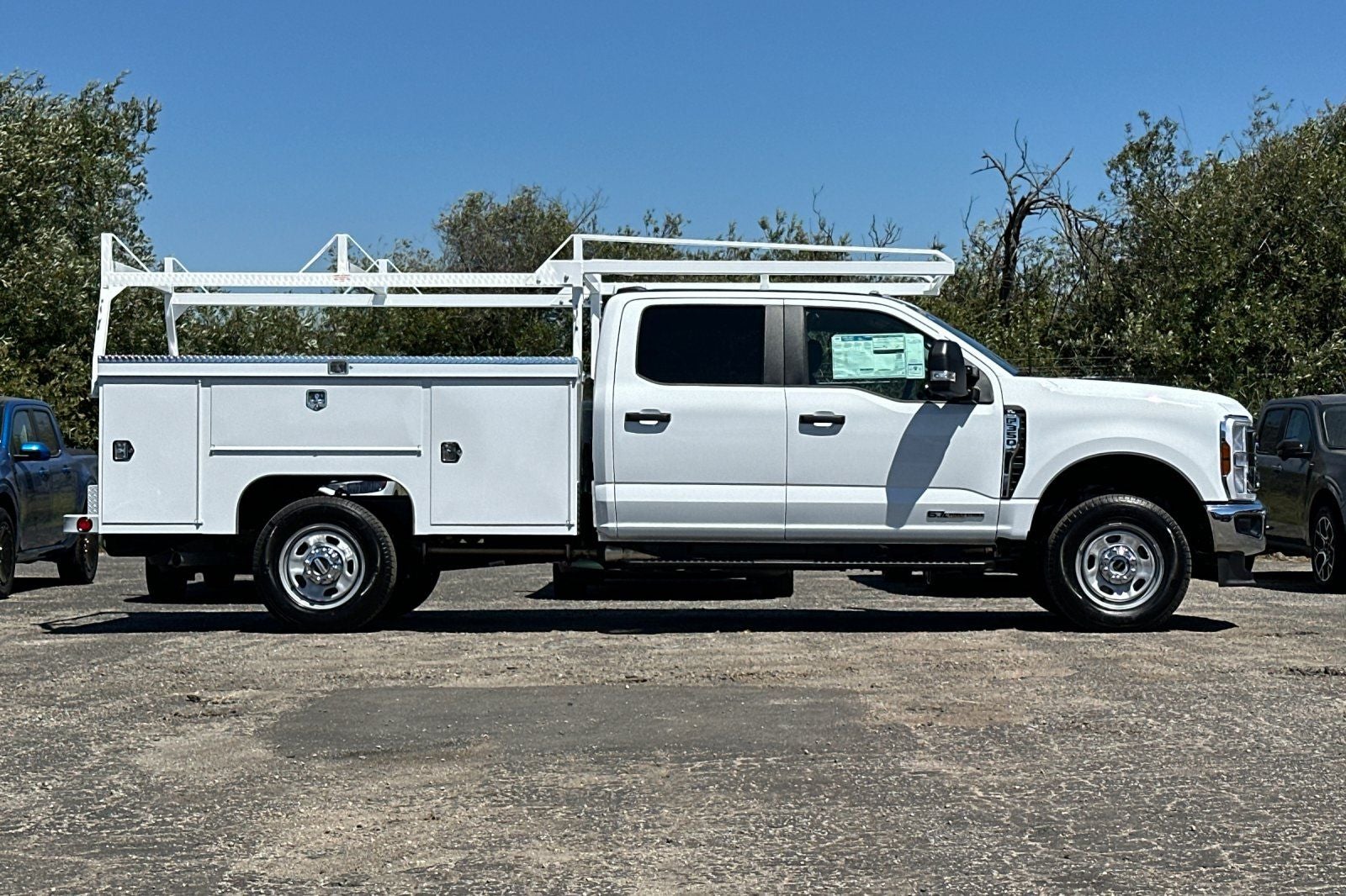 2025 Ford Chassis Cab F-350® XL