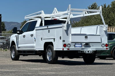 2025 Ford Chassis Cab F-350® XL