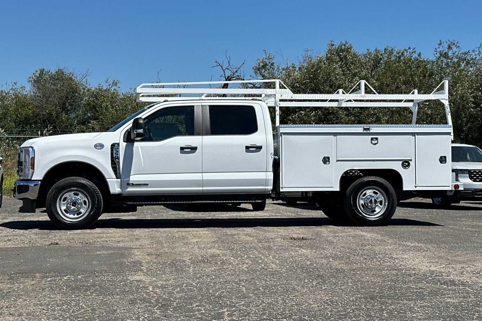 2025 Ford Chassis Cab F-350® XL