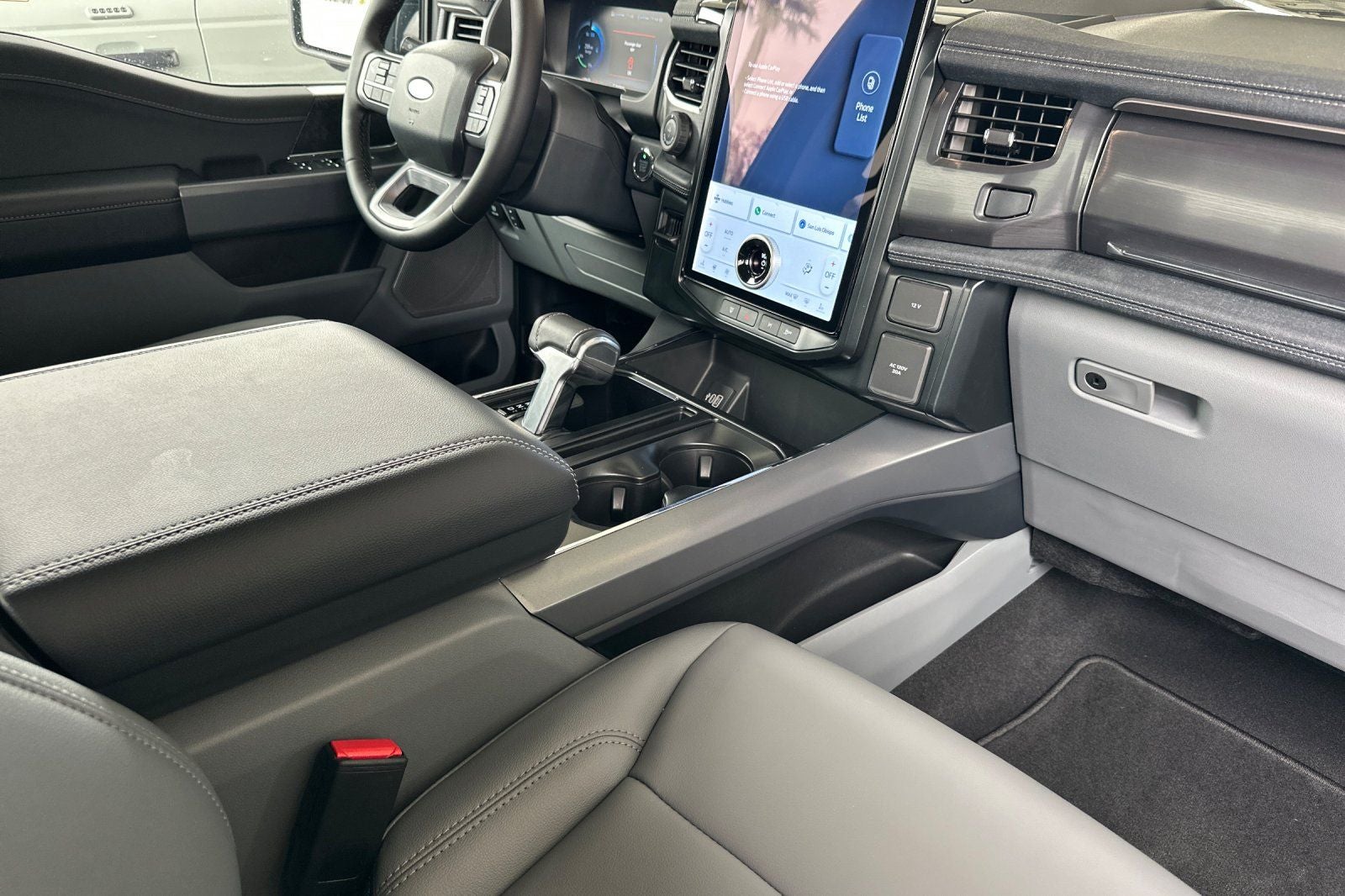 2025 Ford F-150 Lightning Flash™