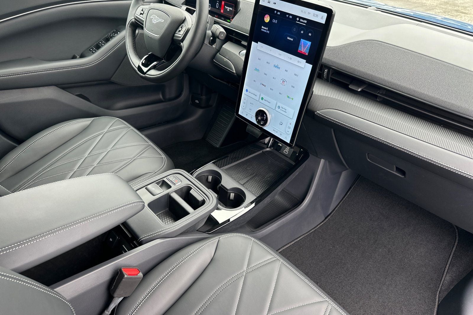 2025 Ford Mustang Mach-E Select