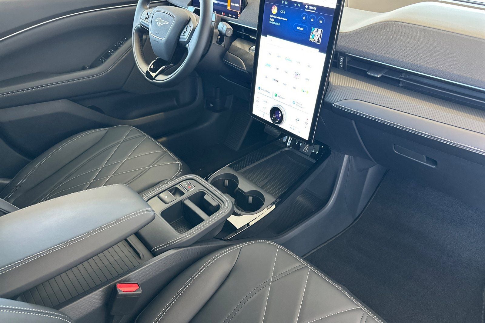 2025 Ford Mustang Mach-E Select