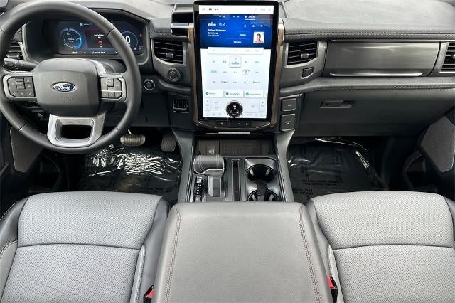 2025 Ford F-150 Lightning Lariat®