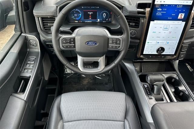 2025 Ford F-150 Lightning Lariat®