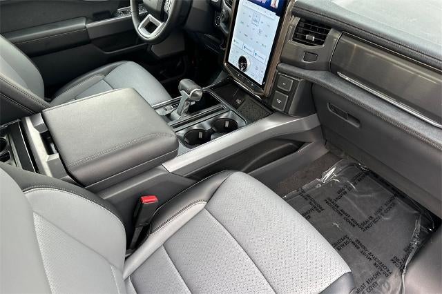 2025 Ford F-150 Lightning Lariat®